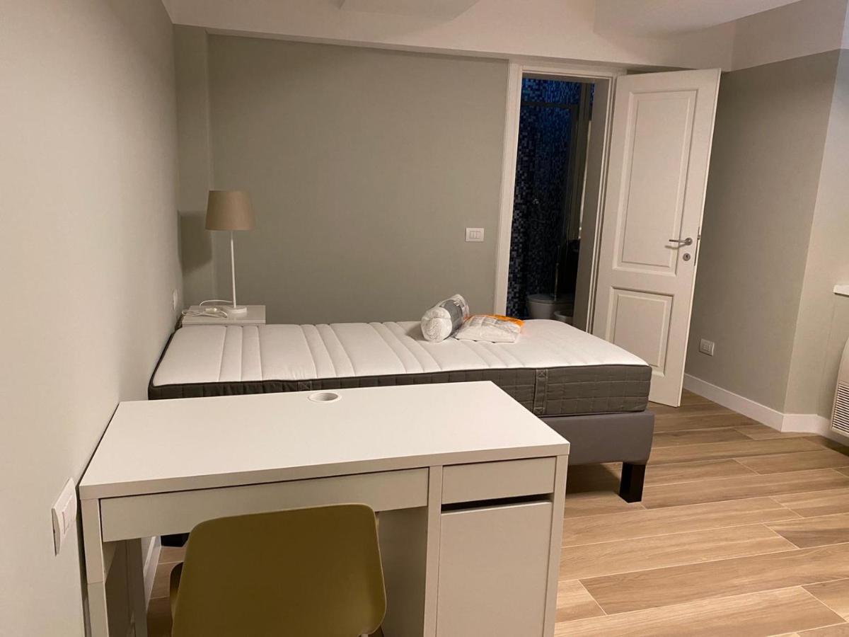 Sdrucciolo Dei Pitti Third Floor Apartment Firenze Bagian luar foto