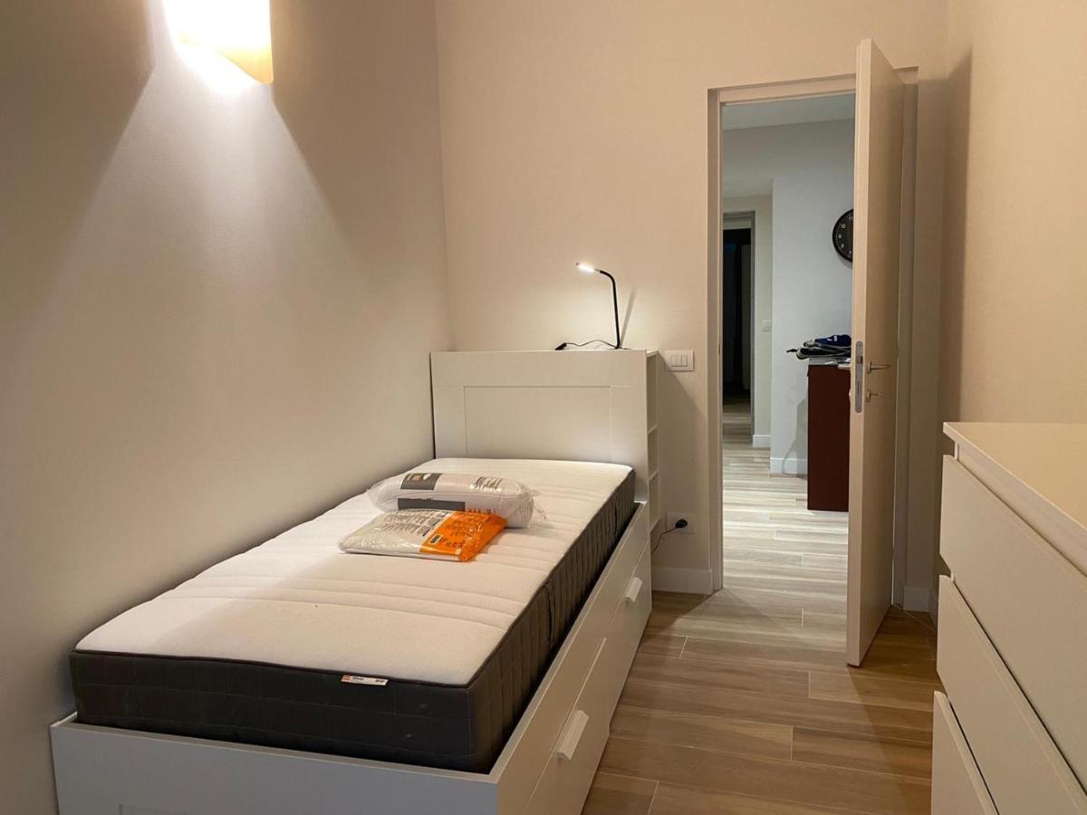 Sdrucciolo Dei Pitti Third Floor Apartment Firenze Bagian luar foto