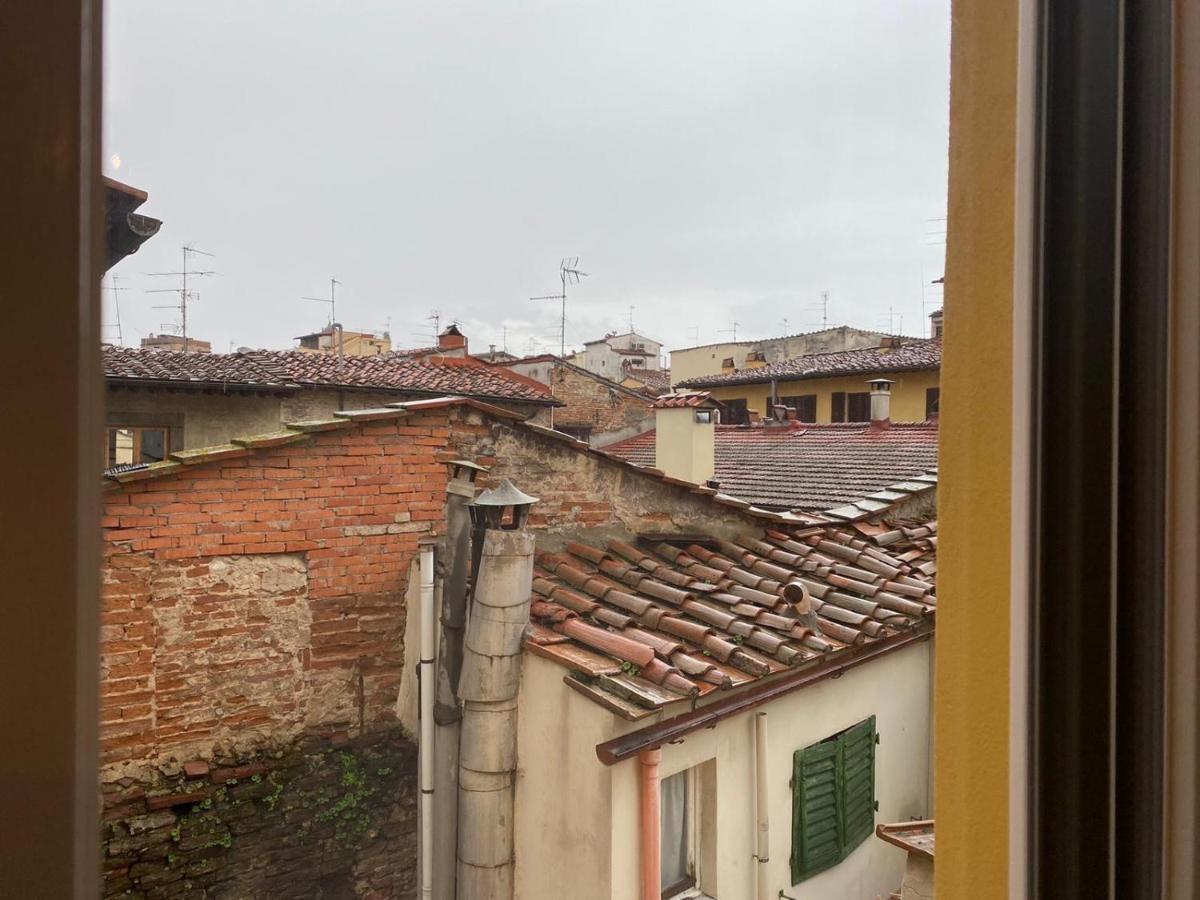 Sdrucciolo Dei Pitti Third Floor Apartment Firenze Bagian luar foto