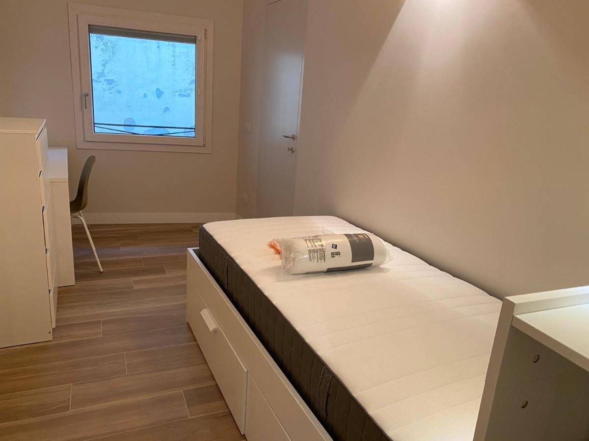 Sdrucciolo Dei Pitti Third Floor Apartment Firenze Bagian luar foto